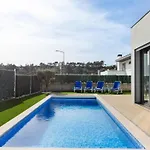 Villa Near Obidos Lagoon And Surf Beaches