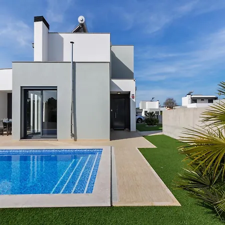 Near Obidos Lagoon And Surf Beaches *